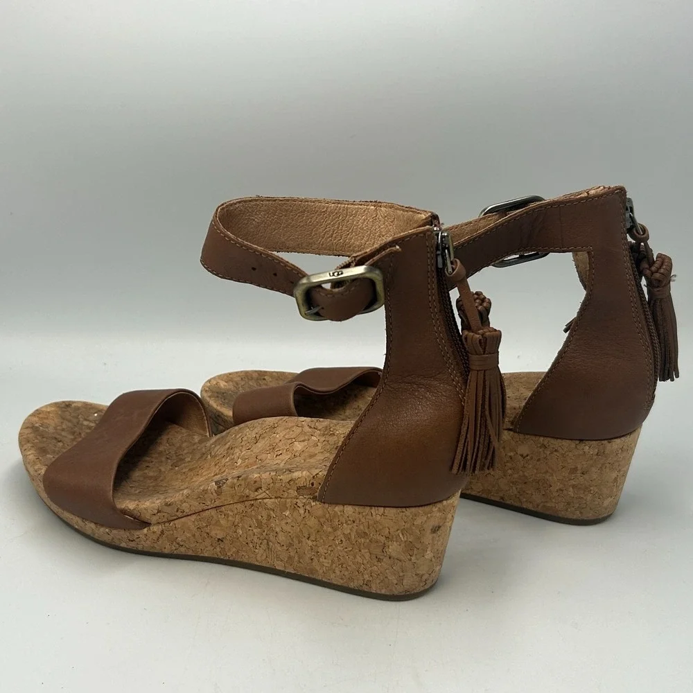 UGG Wedge Sandal Zoe Tassel Zipper Tan Heel 1019973 Ankle Cork Brown Leather 6.5